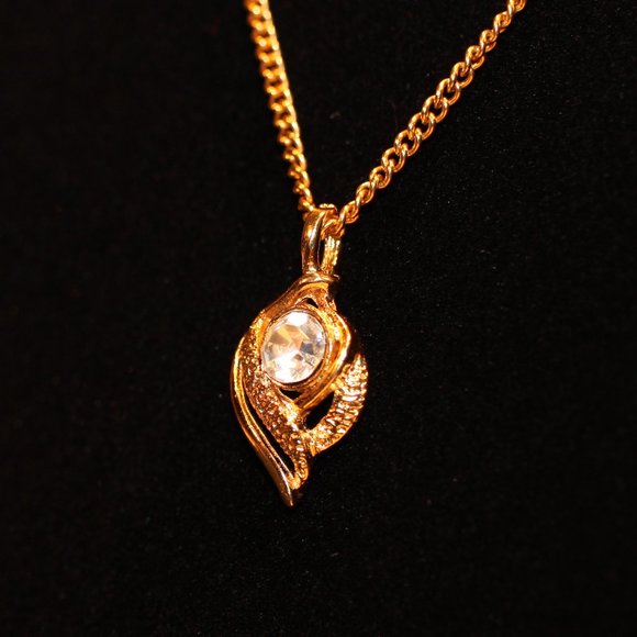 Gold Plated Tear Pendant (GN0000) - Picture 9 of 9